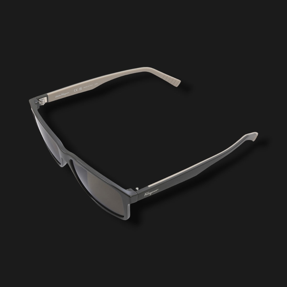 FERRAGAMO DARK GREY RECT. (Preventa)